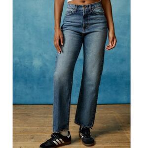 Urban Outfitters BDG Blue BDG High-Waisted Cowboy Jean, Size 26 (A3)